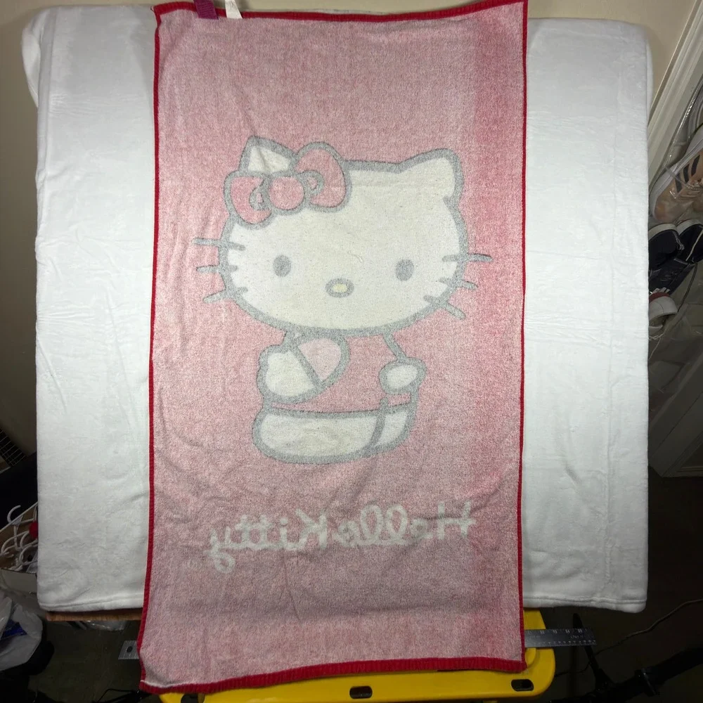 Sanrio Hello Kitty Red Bath Towel 100% Cotton 140x70cm 2015 Licensed Kawaii